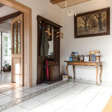 Fachwerk-ferienhaus, Ruhe Auf Dem Land, Haustiere Willkommen, Leihfahrraeder, 24-7 Check In *
